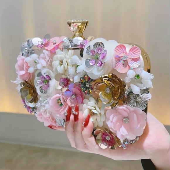 Jane Chic Designs Light Pink Blooming Bliss Clutch - Picture 4 of 11